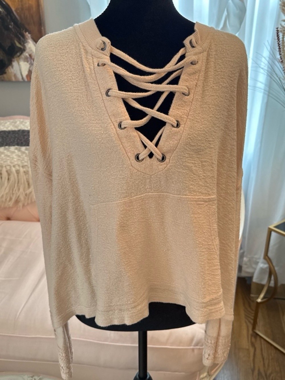 Pale pink Lace-Up V-Neck Sweatshirt in Cream